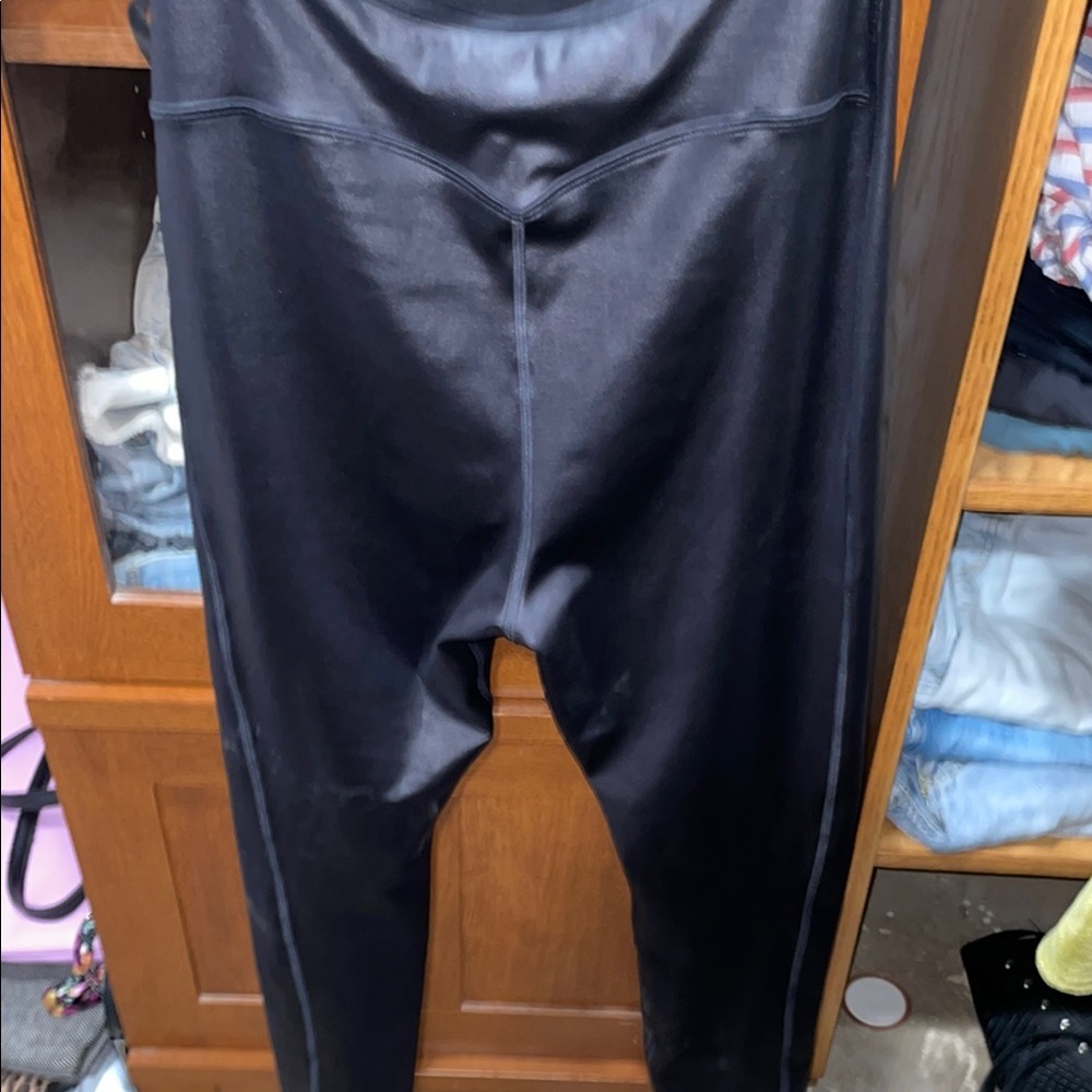 ✨KHLOE Fabletics shiny ✨ Black Jumpsuit Classic Style Versatile - Picture 4 of 13